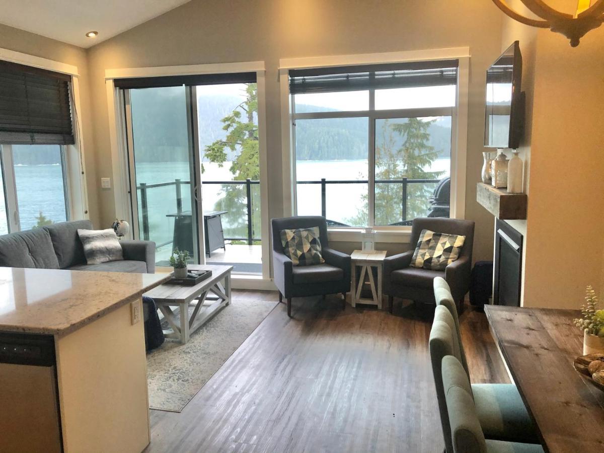 Sandy Feet Retreat Port Renfrew- Oceanfront 2Br Modern Cottage Εξωτερικό φωτογραφία