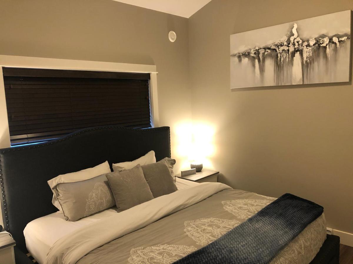 Sandy Feet Retreat Port Renfrew- Oceanfront 2Br Modern Cottage Εξωτερικό φωτογραφία